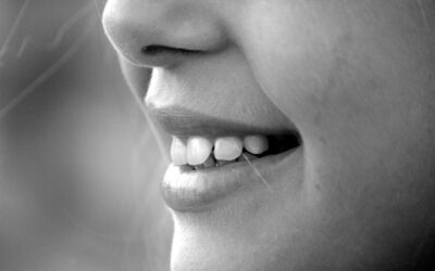Bleeding Gums? Here’s What You Need to Know About Your Treatment Options